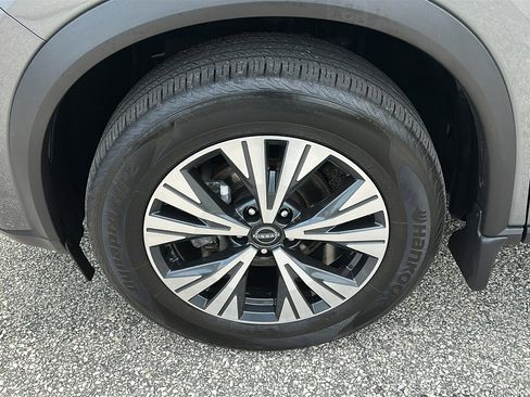 Certified 2023 Nissan Rogue SV w/ SV Premium B Package image 8