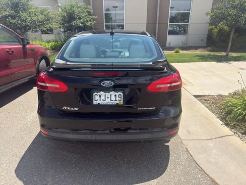Used 2018 Ford Focus Titanium FWD image 3