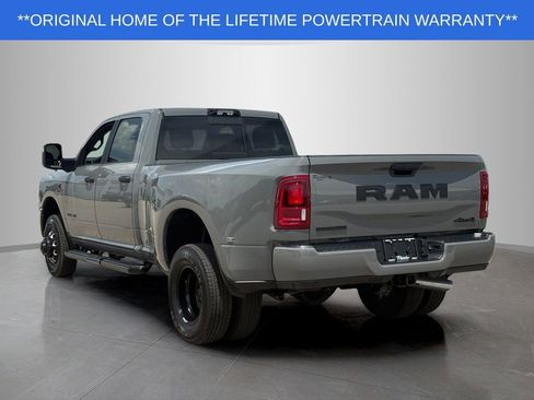 New 2026 RAM 3500 Big Horn AWD/4WD image 5