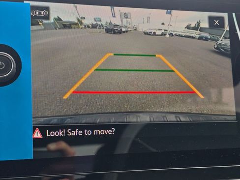 New 2025 Volkswagen Taos SE image 23