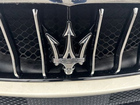 Used 2018 Maserati Quattroporte S GranSport image 28