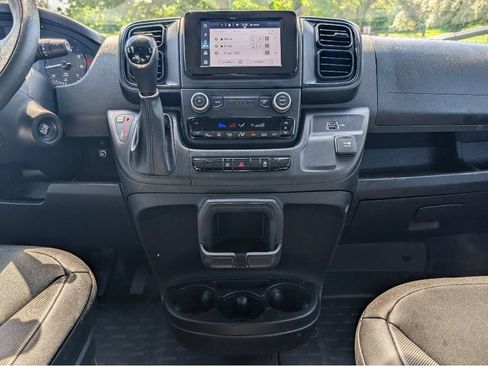 Used 2026 RAM ProMaster 2500 w/ Convenience Group FWD image 21