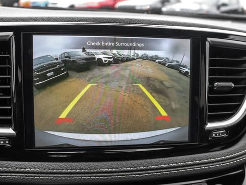 New 2026 Chrysler Pacifica Select FWD image 16