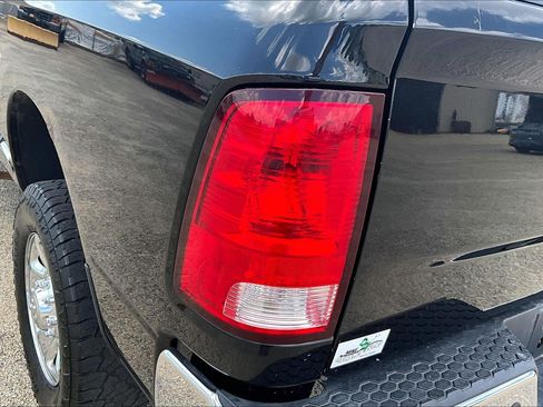 Used 2017 RAM 2500 Tradesman w/ Chrome Appearance Group AWD/4WD image 27