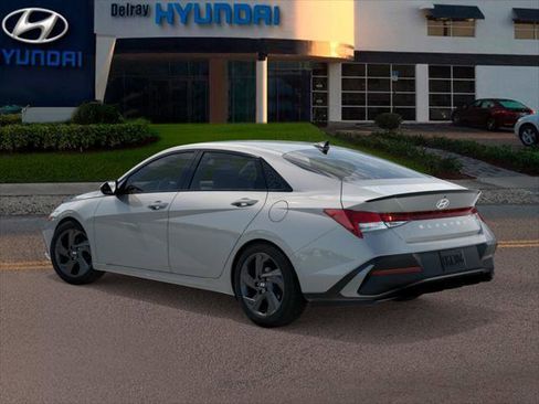 New 2026 Hyundai Elantra Sport FWD image 5