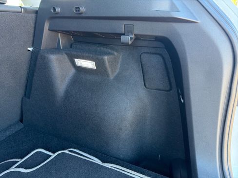 Certified 2025 Volkswagen Taos SEL image 48