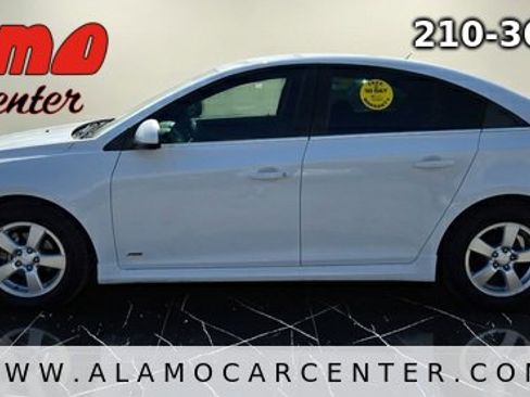 Used 2012 Chevrolet Cruze LT w/ RS Package image 2