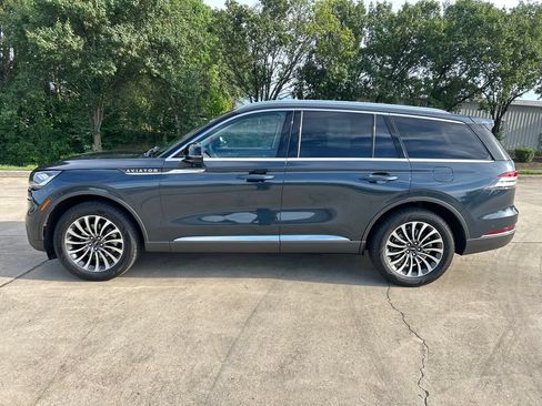 Certified 2024 Lincoln Aviator Reserve w/ Equipment Group 201A AWD/4WD image 2