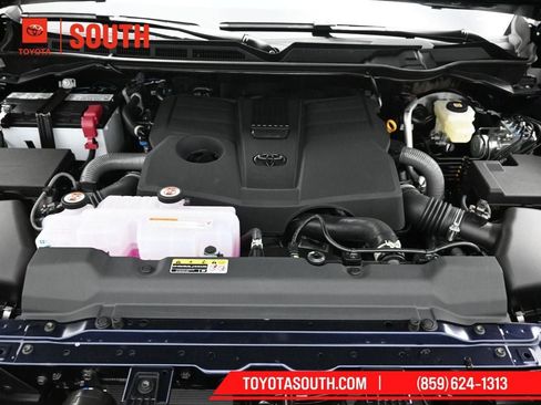 New 2026 Toyota Tundra Limited AWD/4WD image 30