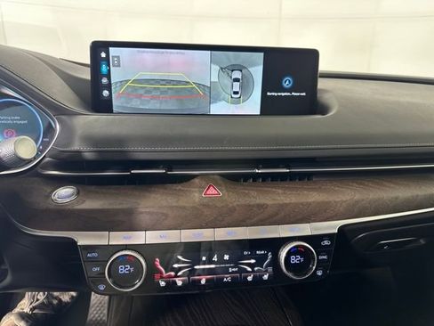 Used 2023 Genesis G80 image 22