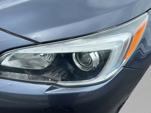 Used 2017 Subaru Outback 2.5i Premium AWD/4WD image 29