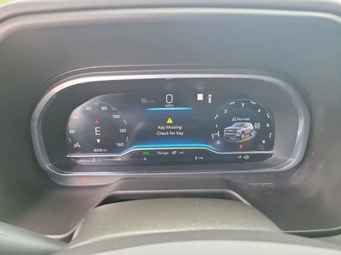 Used 2022 Chevrolet Tahoe LT w/ Luxury Package AWD/4WD image 26