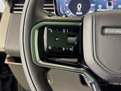 Used 2023 Land Rover Range Rover Sport SE image 13