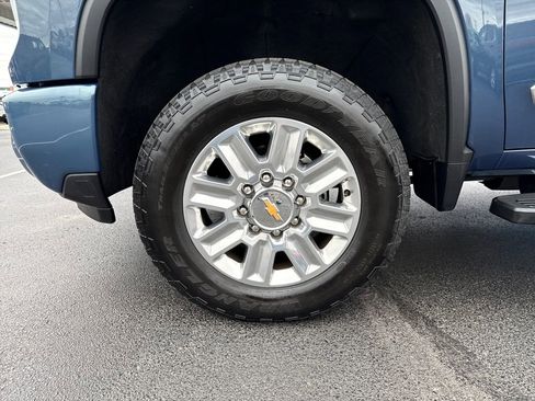 Used 2024 Chevrolet Silverado 2500 High Country image 34