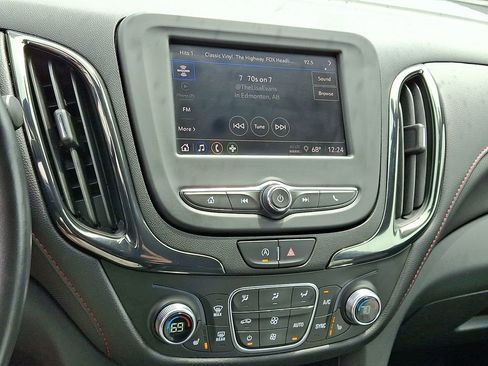 Used 2022 Chevrolet Equinox RS image 24