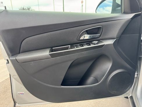 Used 2014 Chevrolet Cruze LT FWD image 13