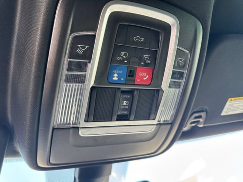Used 2020 RAM 1500 Laramie w/ Sport Appearance Package AWD/4WD image 15