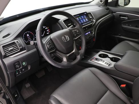 Used 2025 Honda Ridgeline RTL image 17