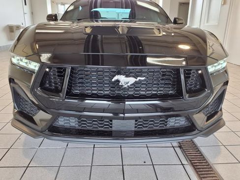 Used 2024 Ford Mustang GT RWD image 21