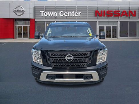 Certified 2024 Nissan Titan SV w/ SV Convenience Package RWD image 2