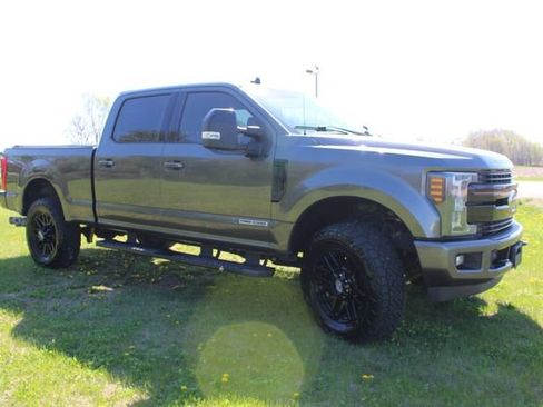 Used 2019 Ford F250 Lariat w/ Lariat Ultimate Package image 6