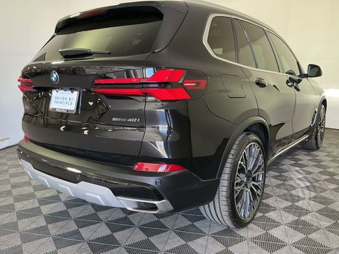 Certified 2025 BMW X5 sDrive40i image 7