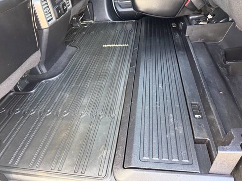 Used 2017 Ford F450 Platinum w/ Platinum Ultimate Package AWD/4WD image 44
