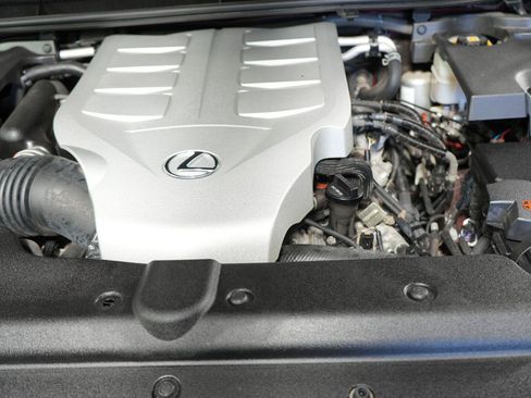 Used 2019 Lexus GX 460 Luxury w/ Preferred Accessory Package AWD/4WD image 30