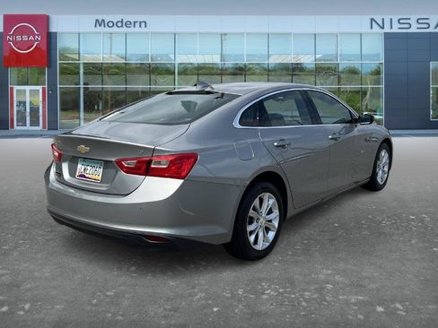 Used 2025 Chevrolet Malibu LT FWD image 5