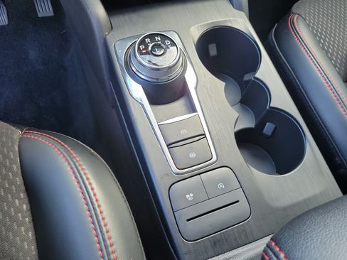 Used 2025 Ford Escape ST-Line w/ Cold Weather Package FWD image 19