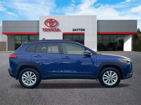 Certified 2023 Toyota Corolla Cross LE image 6