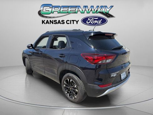 Used 2021 Chevrolet TrailBlazer LT w/ Convenience Package FWD image 6