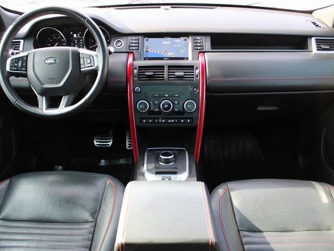 Used 2018 Land Rover Discovery Sport HSE image 13