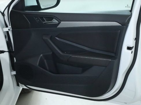 Certified 2024 Volkswagen Jetta S FWD image 32