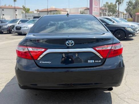 Used 2016 Toyota Camry XLE w/ Moonroof Package FWD image 4