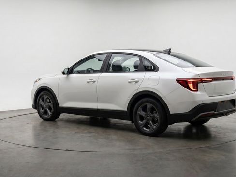 Used 2025 Kia K4 LXS FWD image 6