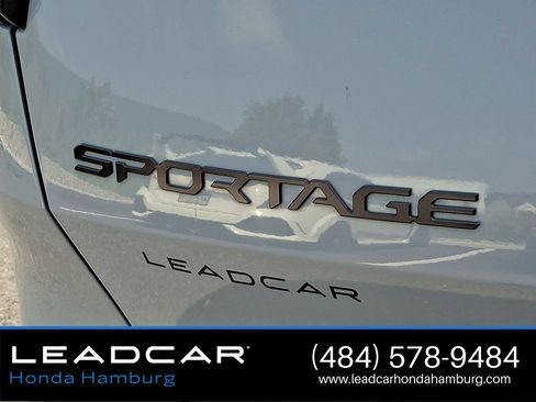 Used 2025 Kia Sportage X-Line w/ Premium Package AWD/4WD image 32