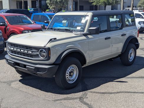 New 2026 Ford Bronco 4-Door AWD/4WD image 5