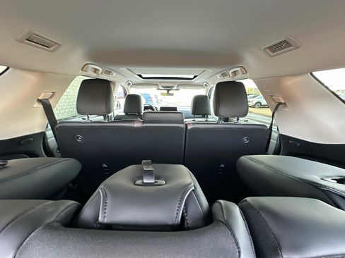 New 2026 Nissan Pathfinder Platinum AWD/4WD image 17