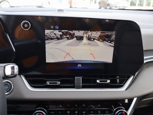 New 2026 Chevrolet Equinox LT w/ Convenience Package II image 10