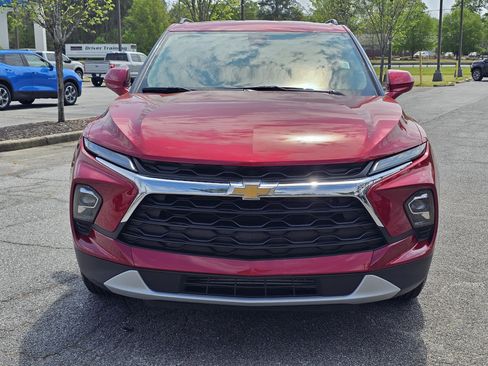 Used 2024 Chevrolet Blazer LT w/ Convenience Package FWD image 3