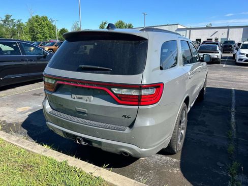 Used 2023 Dodge Durango R/T RWD image 3