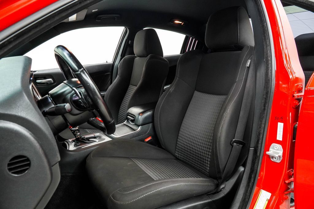 Used 2020 Dodge Charger GT RWD image 16