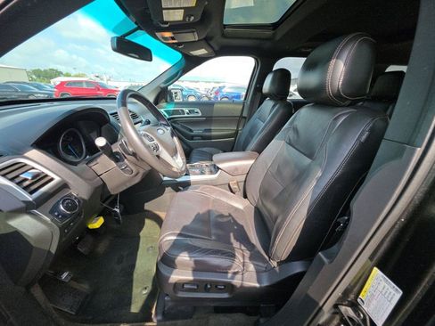 Used 2014 Ford Explorer Sport w/ Equipment Group 401A AWD/4WD image 9