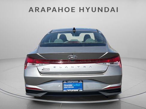 Used 2023 Hyundai Elantra SEL w/ Convenience Package FWD image 4