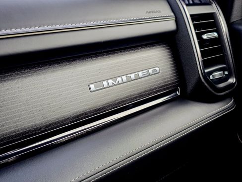 Used 2023 RAM 2500 Limited image 16