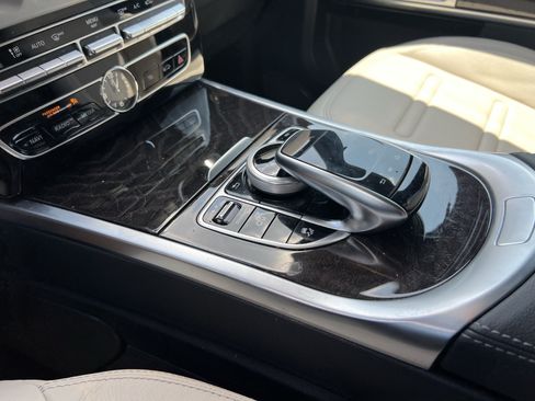 Used 2022 Mercedes-Benz G 550 image 28