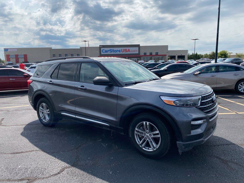 Used 2021 Ford Explorer XLT w/ Equipment Group 202A AWD/4WD image 1