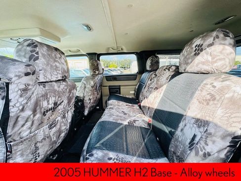 Used 2005 HUMMER H2 4D Sport Utility image 12