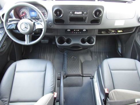 New 2026 Mercedes-Benz Sprinter 2500 image 29